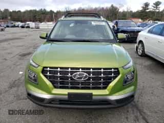 2023 Hyundai Venue SEL z VIN KMHRC8A32PU268178, wystawiony jako Copart lot #79420043 z przebiegiem 4 516 mil mil oraz . Historia ofert i sprzedaży dostępna na DreamBid. Obrazek 5.