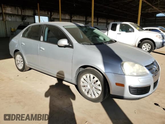 ✅ 2010 Volkswagen Jetta S • VIN: 3VWJZ7AJ4AM003490 • Lot: 91702905. Listed on Copart with 169,321 mi. Free auction sales archive from the USA and detailed vehicle history report at DreamBid. Image 4.