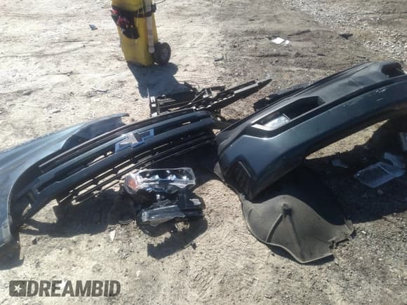 ✅ 2020 Chevrolet Silverado 1500 RST • VIN: 1GCUYEEL6LZ264236 • Lot: 41617642. Wystawiony na IAAI z przebiegiem 127 123 mil. Bezpłatny archiwum sprzedaży aukcyjnych z USA i szczegółowy raport historii pojazdu na DreamBid. Zdjęcie 12.