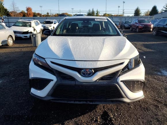 ✅ 2023 Toyota Camry Hybrid SE • VIN: 4T1T31AKXPU049845 • Лот: 87198885. Опубликован ранее на Copart с пробегом 24 648 миль. Бесплатный доступ к архиву аукционных продаж из США и подробный отчёт об истории автомобиля на DreamBid. Изображение 5.