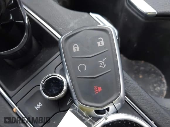 ✅ 2020 Cadillac XT4 FWD Premium Luxury • VIN: 1GYFZCR48LF142955 • Lot: 41255161. Wystawiony na IAAI z przebiegiem 39 830 mil. Bezpłatny archiwum sprzedaży aukcyjnych z USA i szczegółowy raport historii pojazdu na DreamBid. Zdjęcie 11.