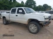 ✅ 2006 Chevrolet Silverado 2500HD LT3 • VIN: 1GCHK23D86F237137 • Lot: 42654117. Wystawiony na IAAI z przebiegiem Nie podano. Bezpłatny archiwum sprzedaży aukcyjnych z USA i szczegółowy raport historii pojazdu na DreamBid. Zdjęcie 1.