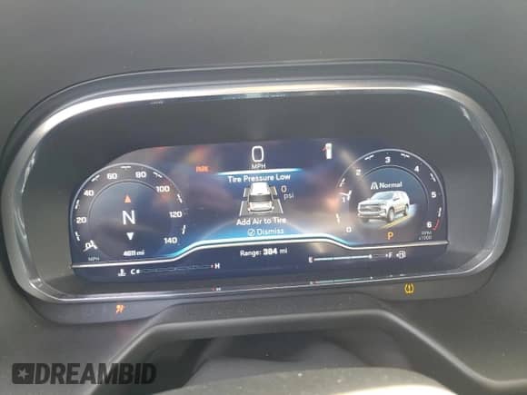 2024 Chevrolet Suburban LT z VIN 1GNSCCKDXRR331850, wystawiony jako Copart lot #79974784 z przebiegiem 4 611 mil mil oraz Czysty tytuł • Clean title. Historia ofert i sprzedaży dostępna na DreamBid. Obrazek 9.