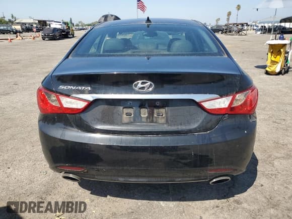 ✅ 2012 Hyundai Sonata SE • VIN: 5NPEC4AC6CH366971 • Lot: 69694524. Listed on Copart with 114,203 mi. Free auction sales archive from the USA and detailed vehicle history report at DreamBid. Image 6.