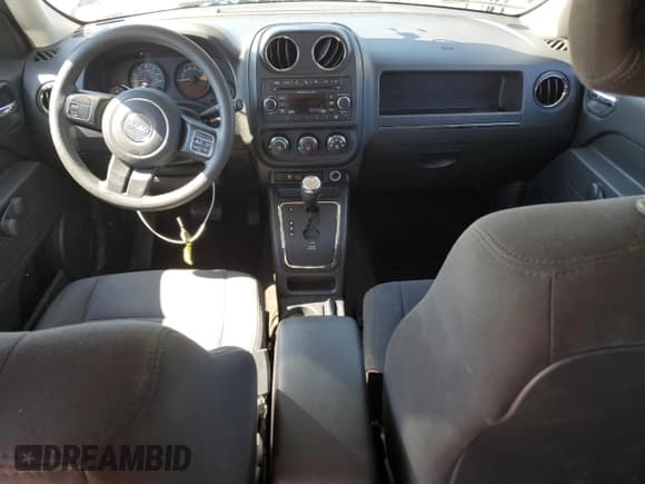 ✅ 2017 Jeep Patriot Sport • VIN: 1C4NJPBA5HD211829 • Lot: 80100125. Listed on Copart with 41,691 mi. Free auction sales archive from the USA and detailed vehicle history report at DreamBid. Image 8.