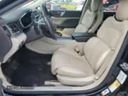 ✅ 2019 Lincoln Continental Select • VIN: 1LN6L9TK3K5603772 • Lot: 63693145. Wystawiony na Copart z przebiegiem 62 763 mil. Bezpłatny archiwum sprzedaży aukcyjnych z USA i szczegółowy raport historii pojazdu na DreamBid. Zdjęcie 7.