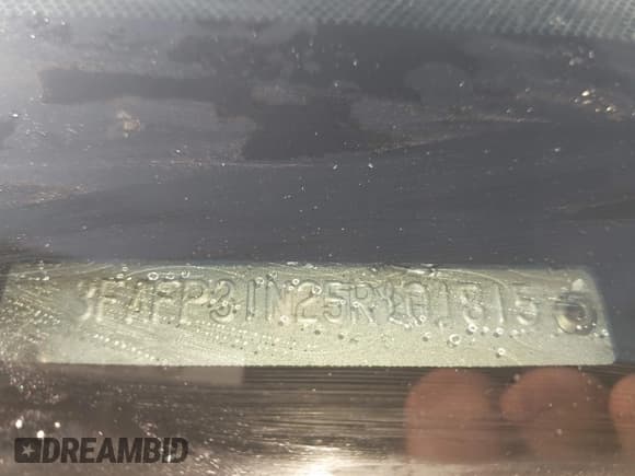 ✅ 2005 Ford Focus S • VIN: 3FAFP31N25R101815 • Lot: 43031762. Listed on IAAI with Not provided. Free auction sales archive from the USA and detailed vehicle history report at DreamBid. Image 9.