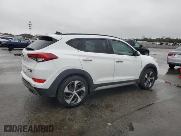 ✅ 2017 Hyundai Tucson Sport • VIN: KM8J3CA20HU325518 • Лот: 92078715. Опубликован ранее на Copart с пробегом 114 288 миль. Бесплатный доступ к архиву аукционных продаж из США и подробный отчёт об истории автомобиля на DreamBid. Изображение 3.