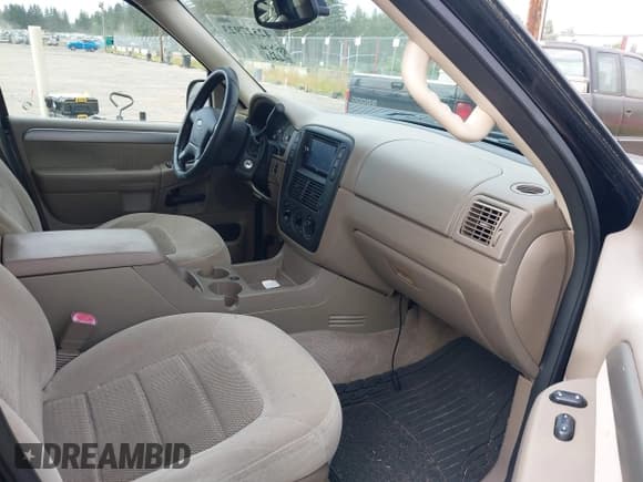 ✅ 2004 Ford Explorer XLT • VIN: 1FMDU73K14ZA30066 • Лот: 42327923. Опубликован ранее на IAAI с пробегом 156 611 миль. Бесплатный доступ к архиву аукционных продаж из США и подробный отчёт об истории автомобиля на DreamBid. Изображение 5.