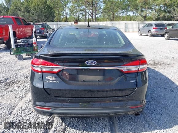 ✅ 2017 Ford Fusion SE • VIN: 3FA6P0HD8HR391977 • Lot: 43726171. Listed on IAAI with 179,806 mi. Free auction sales archive from the USA and detailed vehicle history report at DreamBid. Image 16.