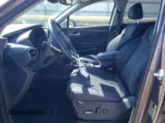 ✅ 2020 Hyundai Santa Fe SEL • VIN: 5NMS3CAD9LH205629 • Lot: 47789433. Wystawiony na Copart z przebiegiem 45 865 mil. Bezpłatny archiwum sprzedaży aukcyjnych z USA i szczegółowy raport historii pojazdu na DreamBid. Zdjęcie 7.