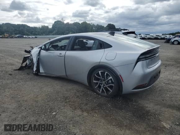 2024 Toyota Prius SE с VIN JTDACACU2R3035327, выставлен на аукционе Copart как лот 69905855 с пробегом Не указан миль и Списание • Salvage title. История ставок и продаж доступна на DreamBid. Изображение 2.