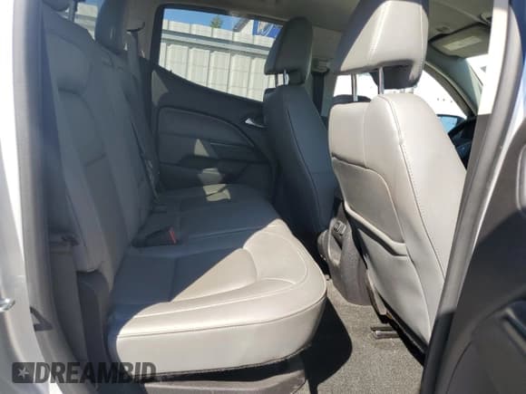 ✅ 2016 Chevrolet Colorado 2WD LT • VIN: 1GCGSCE36G1372993 • Лот: 82123135. Опубликован ранее на Copart с пробегом 133 212 миль. Бесплатный доступ к архиву аукционных продаж из США и подробный отчёт об истории автомобиля на DreamBid. Изображение 10.