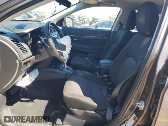 2017 Mitsubishi Outlander ES с VIN JA4AP3AU6HZ062233, выставлен на аукционе Copart как лот 71987795 с пробегом 74 993 миль миль и Списание • Salvage title. История ставок и продаж доступна на DreamBid. Изображение 7.