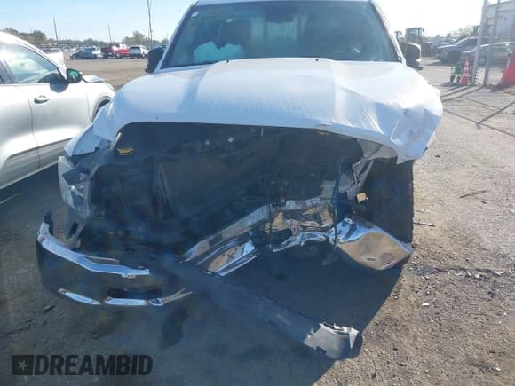 ✅ 2019 Ram 1500 SLT • VIN: 1C6RR7LGXKS739339 • Лот: 43396700. Опубликован ранее на IAAI с пробегом 178 597 миль. Бесплатный доступ к архиву аукционных продаж из США и подробный отчёт об истории автомобиля на DreamBid. Изображение 6.