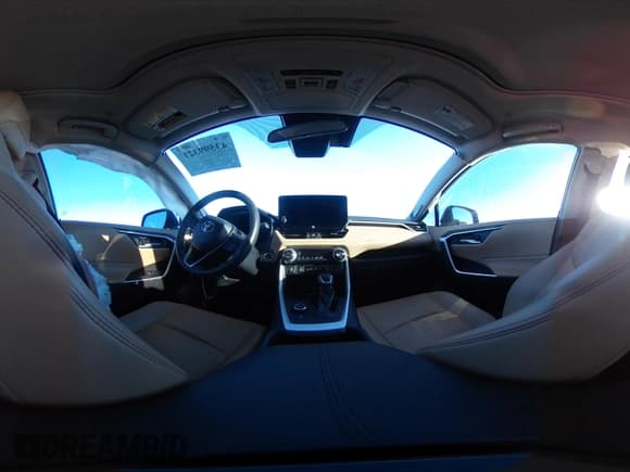 ✅ 2023 Toyota RAV4 Hybrid XLE Premium • VIN: 4T3B6RFV8PU113568 • Lot: 43599321. Wystawiony na IAAI z przebiegiem 41 456 mil. Bezpłatny archiwum sprzedaży aukcyjnych z USA i szczegółowy raport historii pojazdu na DreamBid. Zdjęcie 18.