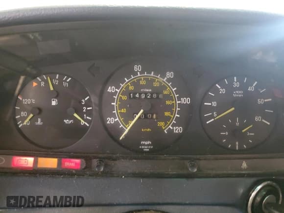 ✅ 1985 Mercedes-Benz 300 • VIN: WDBAB33C7FA271399 • Lot: 60481895. Listed on Copart with 149,286 mi. Free auction sales archive from the USA and detailed vehicle history report at DreamBid. Image 9.