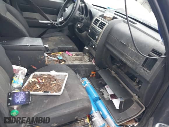 2008 Dodge Nitro SLT с VIN 1D8GU58K88W203427, выставлен на аукционе IAAI как лот 41695414 с пробегом 172 029 миль миль и . История ставок и продаж доступна на DreamBid. Изображение 5.