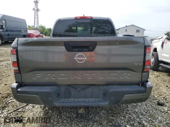 ✅ 2023 Nissan Frontier SV • VIN: 1N6ED1EJ0PN623016 • Lot: 57919245. Wystawiony na Copart z przebiegiem 33 317 mil. Bezpłatny archiwum sprzedaży aukcyjnych z USA i szczegółowy raport historii pojazdu na DreamBid. Zdjęcie 6.