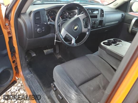 ✅ 2009 Chevrolet Silverado 1500 • VIN: 1GCEK24J09Z145093 • Лот: 82276314. Опубликован ранее на Copart с пробегом 157 096 миль. Бесплатный доступ к архиву аукционных продаж из США и подробный отчёт об истории автомобиля на DreamBid. Изображение 8.