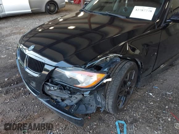 ✅ 2006 BMW 3 Series 325xi • VIN: WBAVD13596KV08615 • Lot: 42787778. Listed on IAAI with 153,928 mi. Free auction sales archive from the USA and detailed vehicle history report at DreamBid. Image 6.