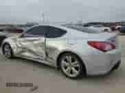 2010 Hyundai Genesis Coupe Grand Touring с VIN KMHHU6KHXAU035468, выставлен на аукционе Copart как лот 82389294 с пробегом 137 563 миль миль и Списание • Salvage title. История ставок и продаж доступна на DreamBid. Изображение 2.