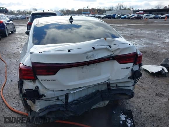 ✅ 2022 Kia Forte GT-Line • VIN: 3KPF54AD6NE426584 • Лот: 43652439. Опубликован ранее на IAAI с пробегом 88 091 миль. Бесплатный доступ к архиву аукционных продаж из США и подробный отчёт об истории автомобиля на DreamBid. Изображение 17.