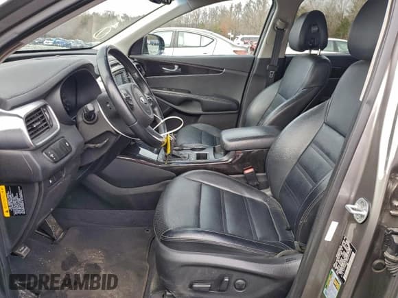 ✅ 2016 Kia Sorento EX • VIN: 5XYPHDA15GG031240 • Лот: 94294495. Опубликован ранее на Copart с пробегом 120 279 миль. Бесплатный доступ к архиву аукционных продаж из США и подробный отчёт об истории автомобиля на DreamBid. Изображение 7.