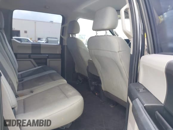 ✅ 2015 Ford F-150 XLT • VIN: 1FTEW1EF0FFA02246 • Lot: 41919119. Wystawiony na IAAI z przebiegiem 111 629 mil. Bezpłatny archiwum sprzedaży aukcyjnych z USA i szczegółowy raport historii pojazdu na DreamBid. Zdjęcie 8.