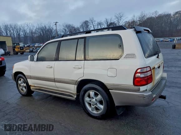 ✅ 2003 Toyota Land Cruiser • VIN: JTEHT05J532039392 • Lot: 94470905. Wystawiony na Copart z przebiegiem 261 843 mil. Bezpłatny archiwum sprzedaży aukcyjnych z USA i szczegółowy raport historii pojazdu na DreamBid. Zdjęcie 2.