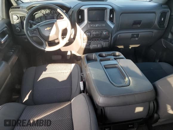 ✅ 2021 Chevrolet Silverado 1500 Custom • VIN: 3GCPYBEK5MG240739 • Lot: 73856124. Wystawiony na Copart z przebiegiem Nie podano. Bezpłatny archiwum sprzedaży aukcyjnych z USA i szczegółowy raport historii pojazdu na DreamBid. Zdjęcie 8.