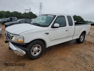 ✅ 2001 Ford F-150 XL • VIN: 1FTRX17L81NA32000 • Lot: 68123505. Listed on Copart with 251,498 mi. Free auction sales archive from the USA and detailed vehicle history report at DreamBid. Image 1.