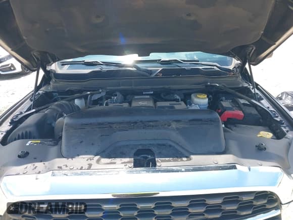 ✅ 2022 Ram 2500 Big Horn • VIN: 3C6UR5DL3NG248469 • Lot: 42656592. Wystawiony na IAAI z przebiegiem 76 589 mil. Bezpłatny archiwum sprzedaży aukcyjnych z USA i szczegółowy raport historii pojazdu na DreamBid. Zdjęcie 10.