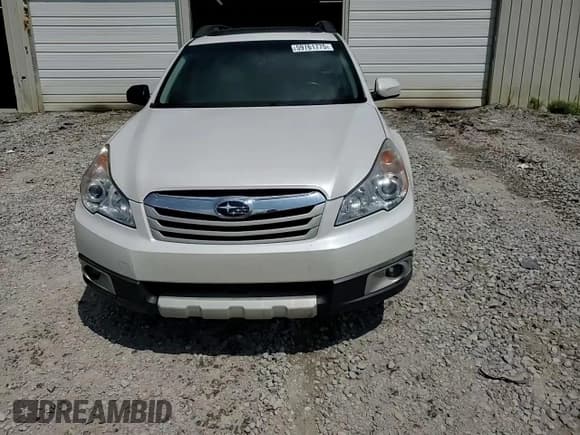 ✅ 2012 Subaru Outback Limited • VIN: 4S4BRBKCXC3204210 • Lot: 59761775. Listed on Copart with 185,646 mi. Free auction sales archive from the USA and detailed vehicle history report at DreamBid. Image 15.