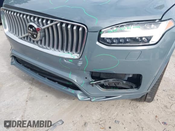 ✅ 2023 Volvo XC90 Plus • VIN: YV4L12PNXP1983388 • Lot: 41310594. Listed on IAAI with 17,780 mi. Free auction sales archive from the USA and detailed vehicle history report at DreamBid. Image 19.