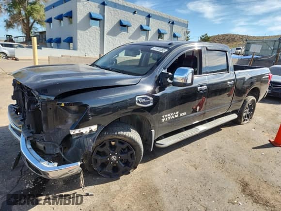 ✅ 2018 Nissan Titan S • VIN: 1N6AA1F45JN525400 • Лот: 81141085. Опубликован ранее на Copart с пробегом 122 209 миль. Бесплатный доступ к архиву аукционных продаж из США и подробный отчёт об истории автомобиля на DreamBid. Изображение 1.