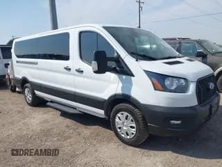 ✅ 2022 Ford Transit Passenger XL • VIN: 1FBAX2Y85NKA67540 • Lot: 41509914. Wystawiony na IAAI z przebiegiem 199 540 mil. Bezpłatny archiwum sprzedaży aukcyjnych z USA i szczegółowy raport historii pojazdu na DreamBid. Zdjęcie 1.