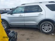 ✅ 2013 Ford Explorer XLT • VIN: 1FM5K7D84DGA93803 • Lot: 42131061. Wystawiony na IAAI z przebiegiem 142 692 mil. Bezpłatny archiwum sprzedaży aukcyjnych z USA i szczegółowy raport historii pojazdu na DreamBid. Zdjęcie 14.