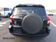 ✅ 2006 Toyota RAV4 • VIN: JTMZD33V066002955 • Lot: 43757256. Wystawiony na IAAI z przebiegiem 140 854 mil. Bezpłatny archiwum sprzedaży aukcyjnych z USA i szczegółowy raport historii pojazdu na DreamBid. Zdjęcie 16.