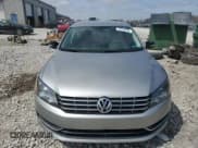 ✅ 2012 Volkswagen Passat S • VIN: 1VWAH7A33CC107784 • Лот: 51434755. Опубликован ранее на Copart с пробегом 126 301 миль. Бесплатный доступ к архиву аукционных продаж из США и подробный отчёт об истории автомобиля на DreamBid. Изображение 5.
