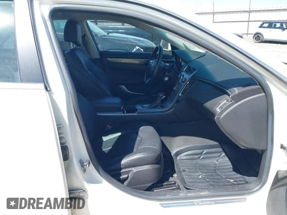 ✅ 2008 Cadillac CTS AWD • VIN: 1G6DG577X80139631 • Лот: 41813311. Опубликован ранее на IAAI с пробегом 208 723 миль. Бесплатный доступ к архиву аукционных продаж из США и подробный отчёт об истории автомобиля на DreamBid. Изображение 5.