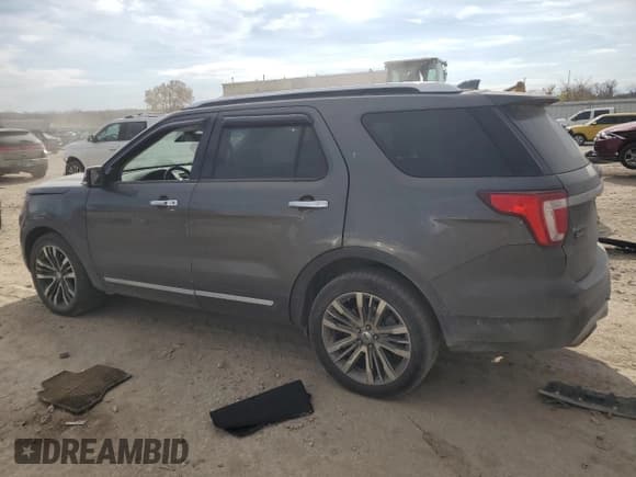 ✅ 2016 Ford Explorer Platinum • VIN: 1FM5K8HT2GGB49536 • Lot: 91513095. Listed on Copart with 185,216 mi. Free auction sales archive from the USA and detailed vehicle history report at DreamBid. Image 2.
