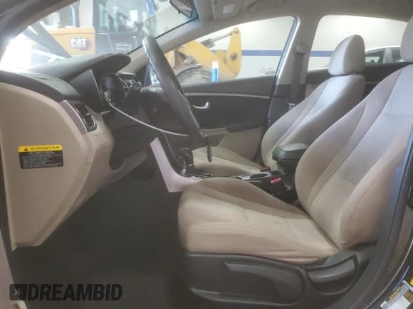 ✅ 2016 Hyundai Elantra • VIN: KMHD35LH9GU342617 • Лот: 91175005. Опубликован ранее на Copart с пробегом 81 896 миль. Бесплатный доступ к архиву аукционных продаж из США и подробный отчёт об истории автомобиля на DreamBid. Изображение 7.