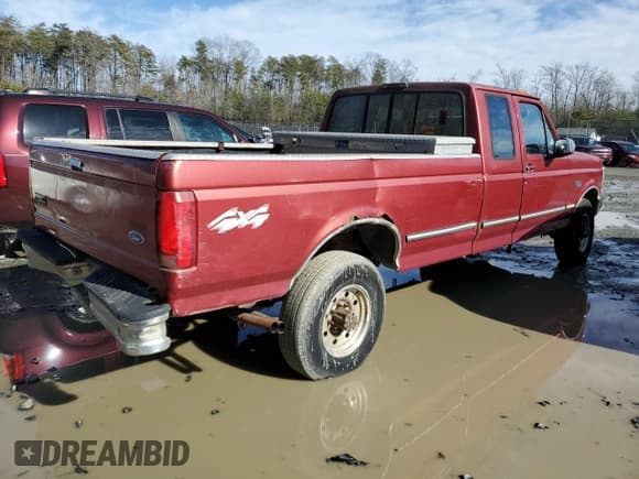 ✅ 1997 Ford F-250 • VIN: 1FTHX26H5VEB38568 • Lot: 44604535. Wystawiony na Copart z przebiegiem 302 998 mil. Bezpłatny archiwum sprzedaży aukcyjnych z USA i szczegółowy raport historii pojazdu na DreamBid. Zdjęcie 3.