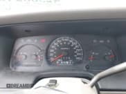 ✅ 2000 Ford Crown Victoria Police Interceptor • VIN: 2FAFP71W0YX183498 • Lot: 42388246. Wystawiony na IAAI z przebiegiem 250 591 mil. Bezpłatny archiwum sprzedaży aukcyjnych z USA i szczegółowy raport historii pojazdu na DreamBid. Zdjęcie 7.