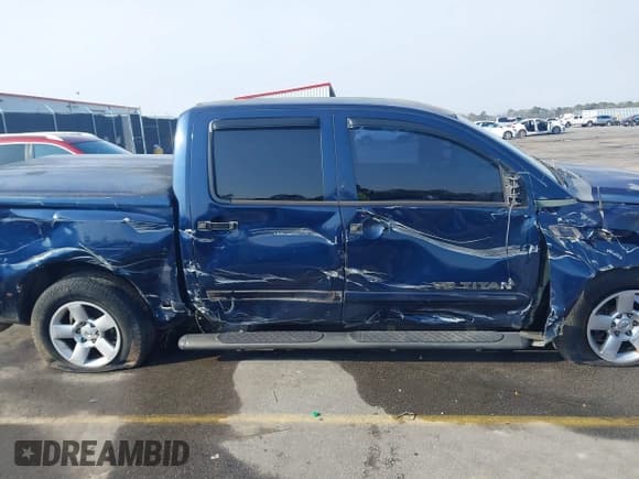 ✅ 2006 Nissan Titan SE • VIN: 1N6BA07A96N568227 • Lot: 41489899. Wystawiony na IAAI z przebiegiem 337 201 mil. Bezpłatny archiwum sprzedaży aukcyjnych z USA i szczegółowy raport historii pojazdu na DreamBid. Zdjęcie 14.