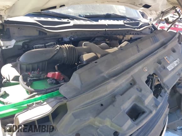 ✅ 2018 Ford F-250 XL • VIN: 1FTBF2A60JEC81520 • Lot: 43599015. Wystawiony na IAAI z przebiegiem 153 592 mil. Bezpłatny archiwum sprzedaży aukcyjnych z USA i szczegółowy raport historii pojazdu na DreamBid. Zdjęcie 10.