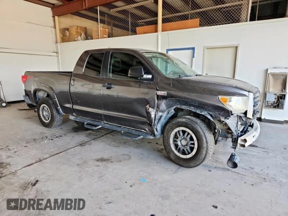✅ 2011 Toyota Tundra • VIN: 5TFUW5F13BX194532 • Лот: 80397835. Опубликован ранее на Copart с пробегом 270 882 миль. Бесплатный доступ к архиву аукционных продаж из США и подробный отчёт об истории автомобиля на DreamBid. Изображение 4.