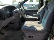 ✅ 2000 Dodge Caravan SE • VIN: 1B4GP44G1YB739027 • Lot: 81998035. Listed on Copart with 224,136 mi. Free auction sales archive from the USA and detailed vehicle history report at DreamBid. Image 7.