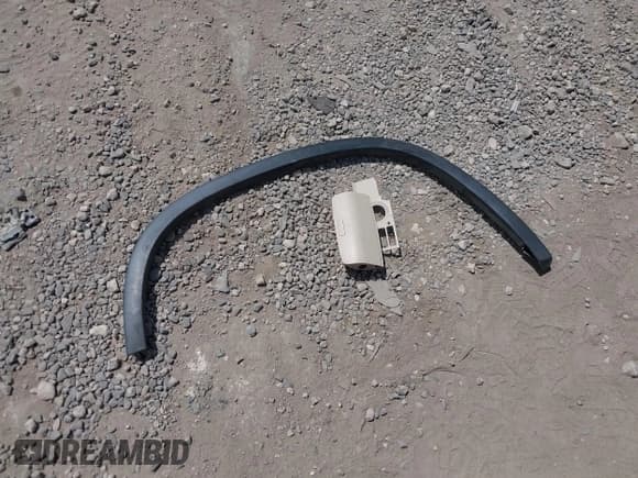 ✅ 2012 Volkswagen Tiguan S • VIN: WVGBV7AX6CW585386 • Lot: 43267607. Listed on IAAI with 91,618 mi. Free auction sales archive from the USA and detailed vehicle history report at DreamBid. Image 12.